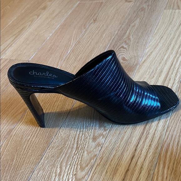 Black Heeled high heels by charles david sz 9.5 - Picture 11 of 12